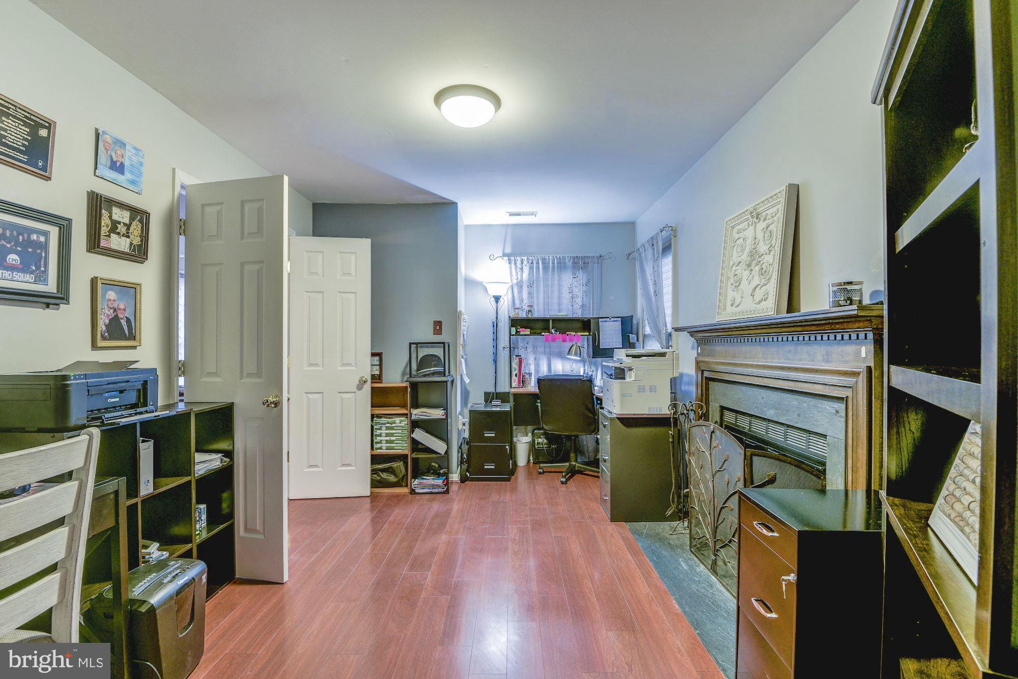 STONINGTON CONDOMINIUMS - Residential