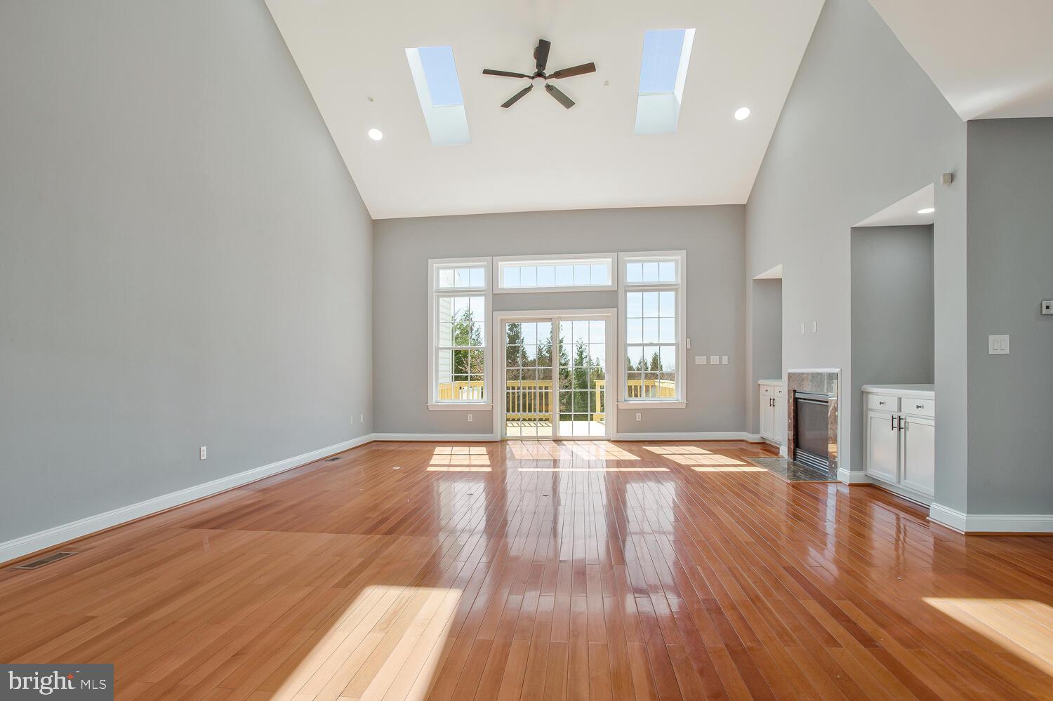 HIDDEN BLUFF - Residential