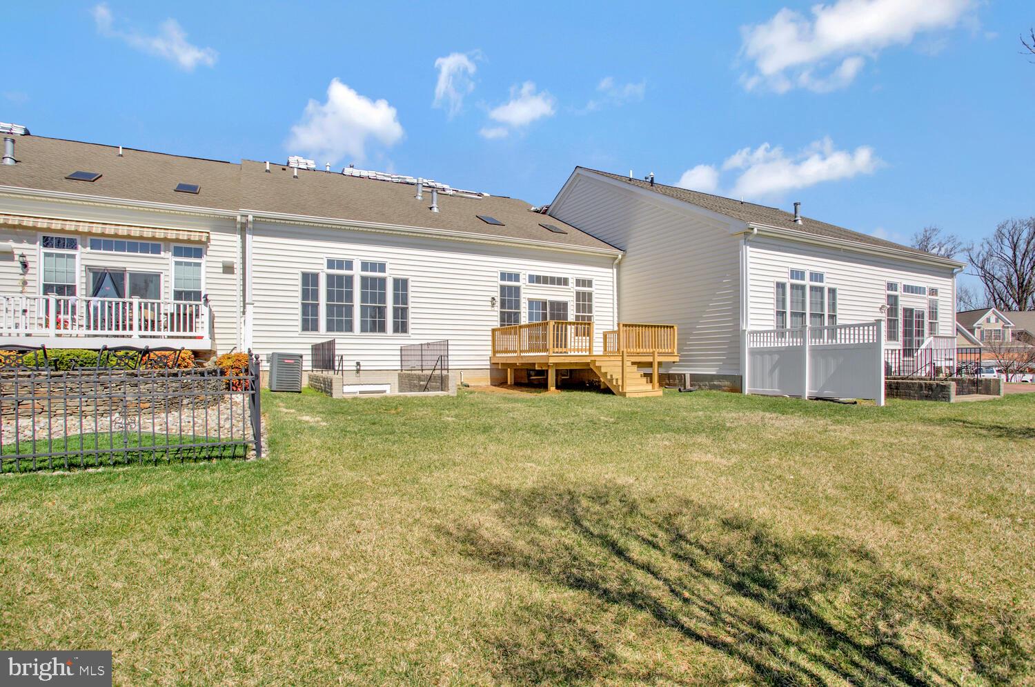 HIDDEN BLUFF - Residential