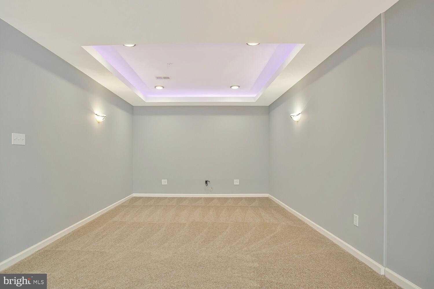 HIDDEN BLUFF - Residential