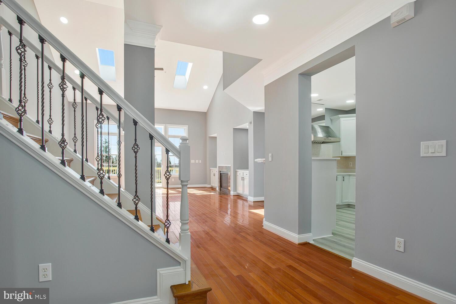 HIDDEN BLUFF - Residential