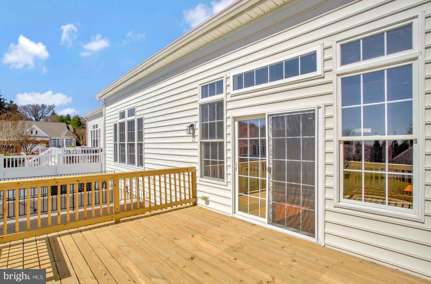 HIDDEN BLUFF - Residential