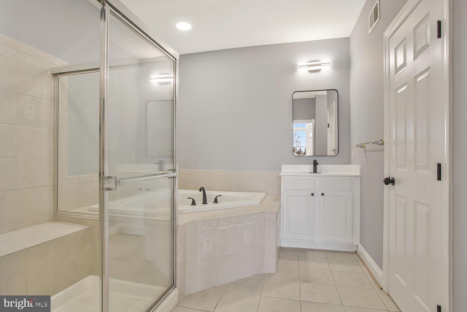 HIDDEN BLUFF - Residential