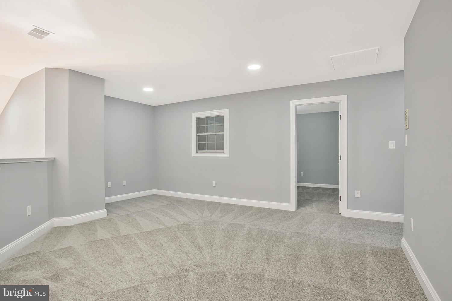 HIDDEN BLUFF - Residential