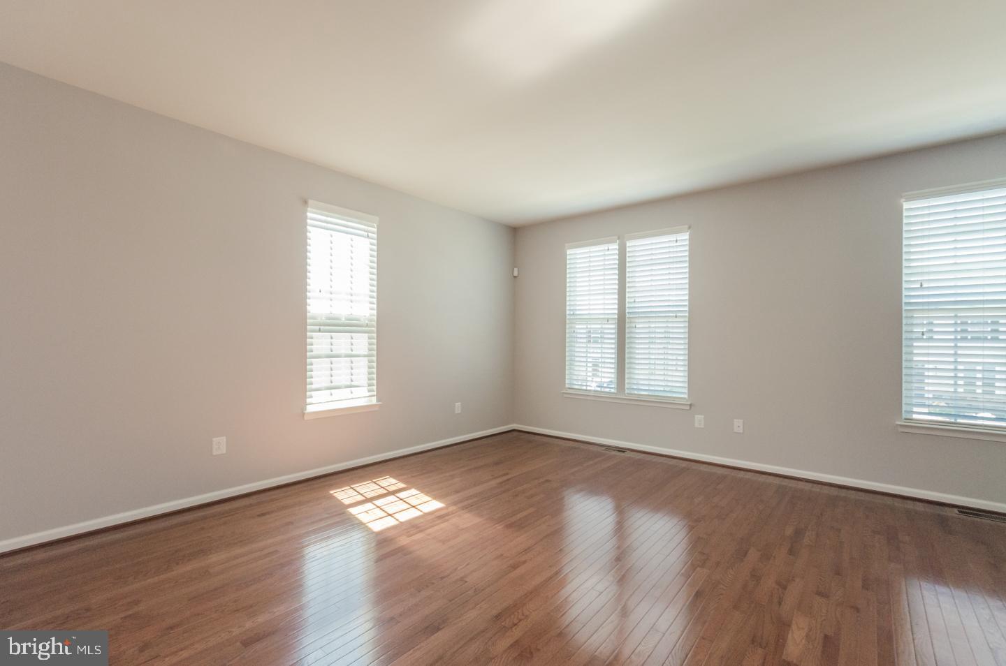 POTOMAC STATION - Residential Lease