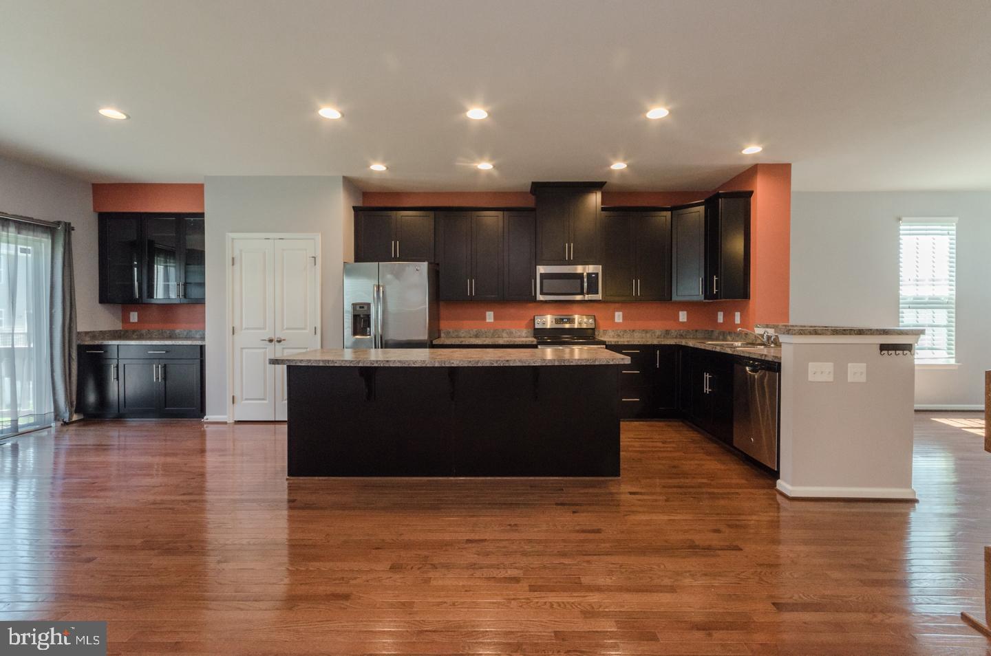 POTOMAC STATION - Residential Lease