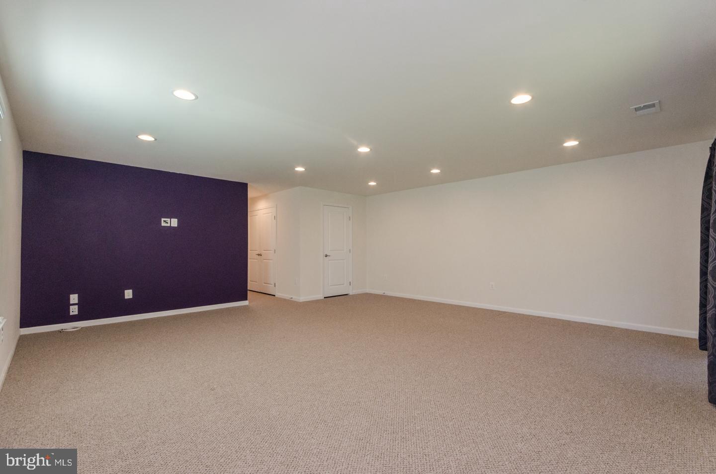 POTOMAC STATION - Residential Lease