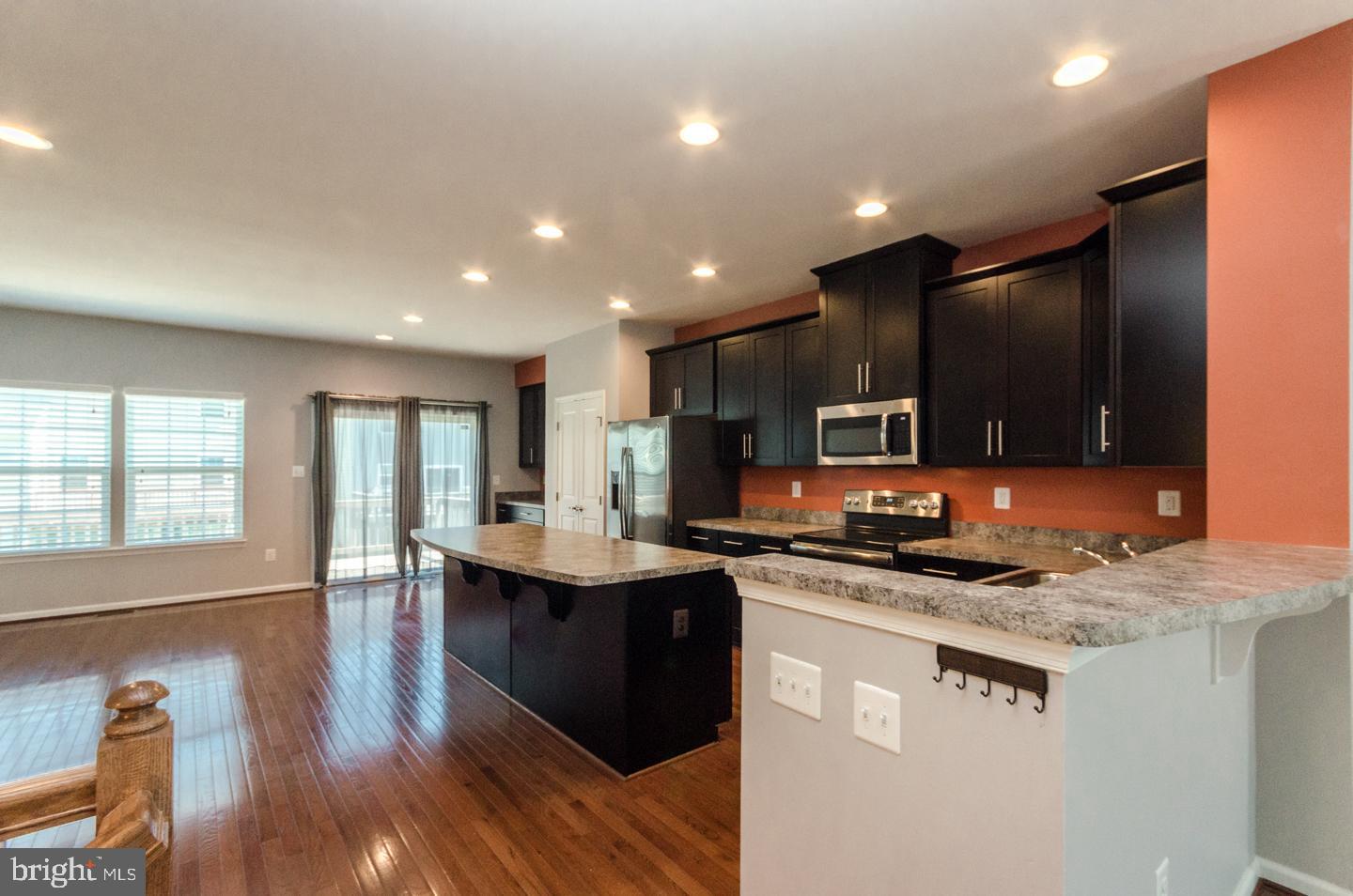 POTOMAC STATION - Residential Lease