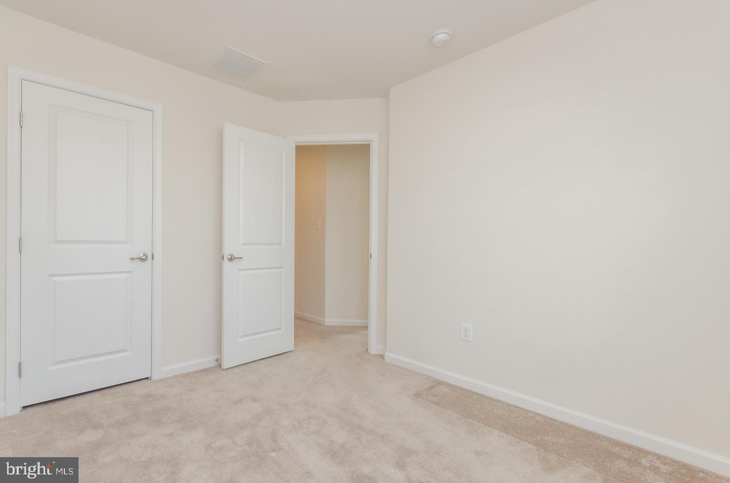 POTOMAC STATION - Residential Lease