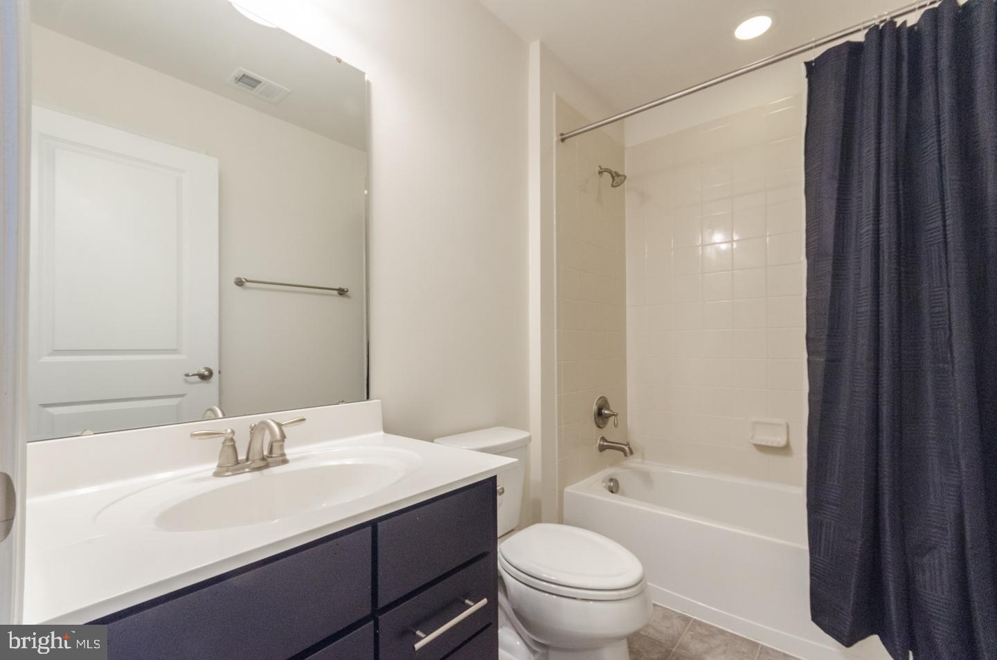 POTOMAC STATION - Residential Lease