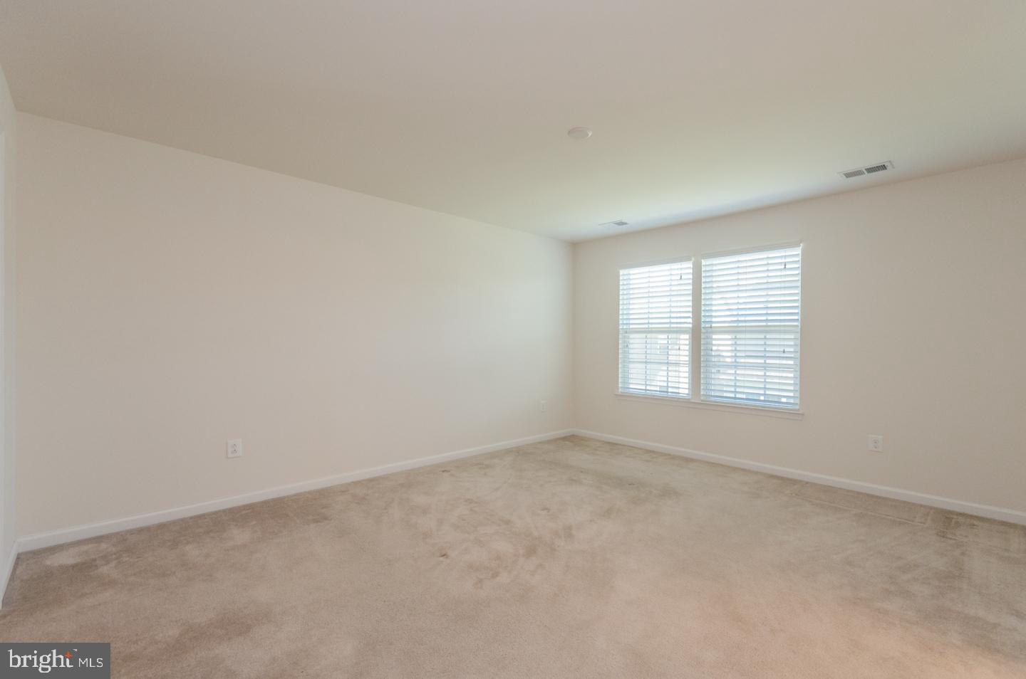 POTOMAC STATION - Residential Lease