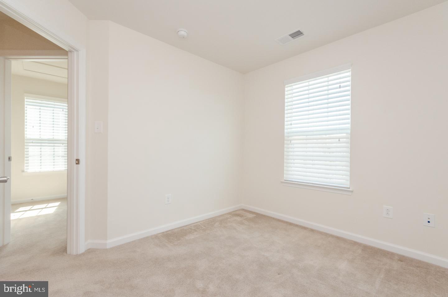 POTOMAC STATION - Residential Lease