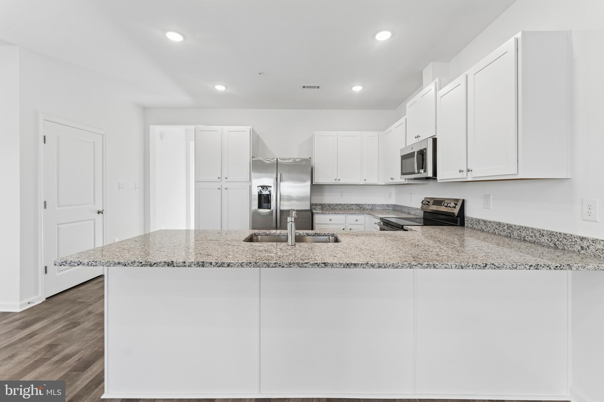 313 CLEMENT LOOP