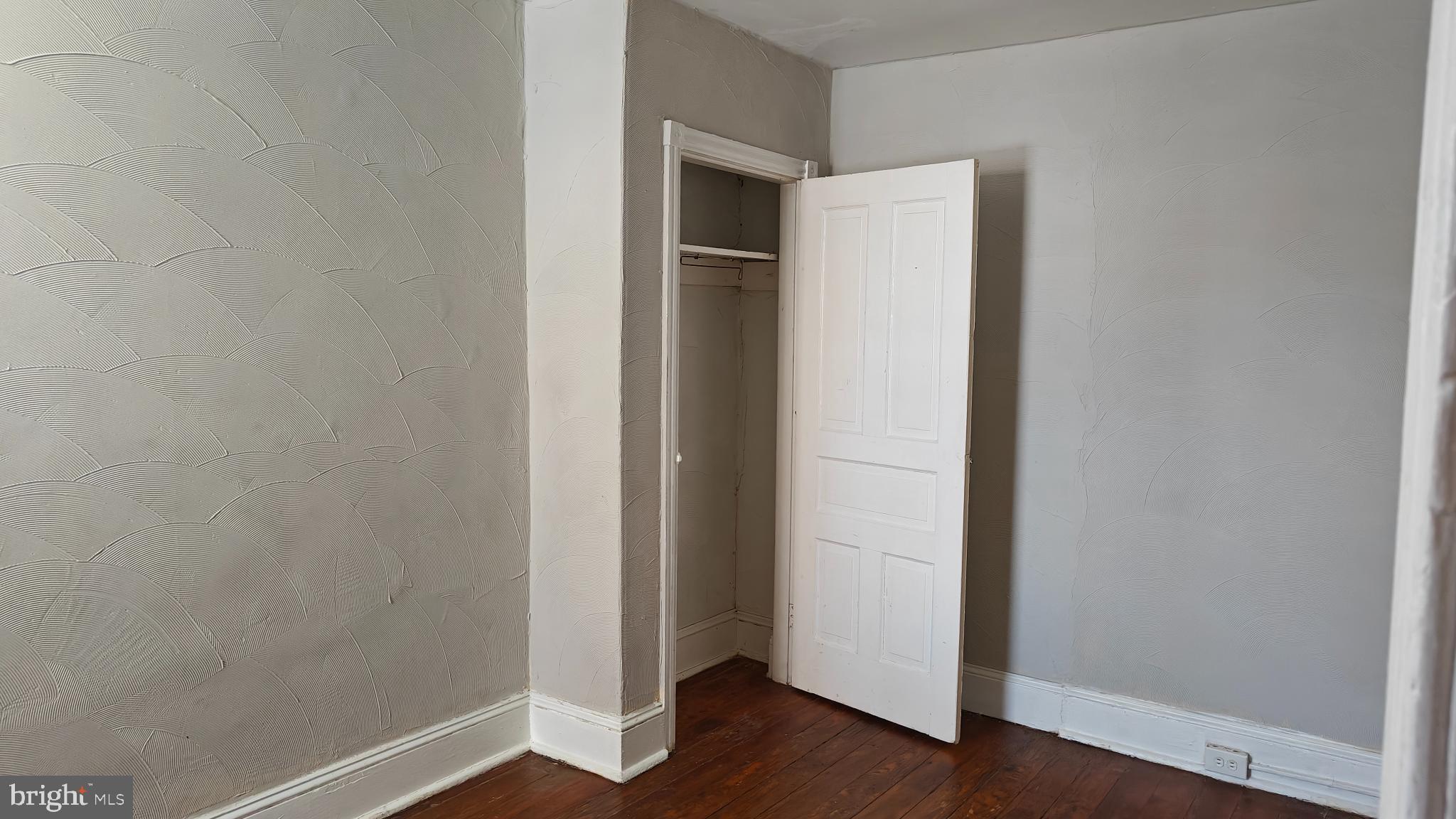 NORRISTOWN - Residential