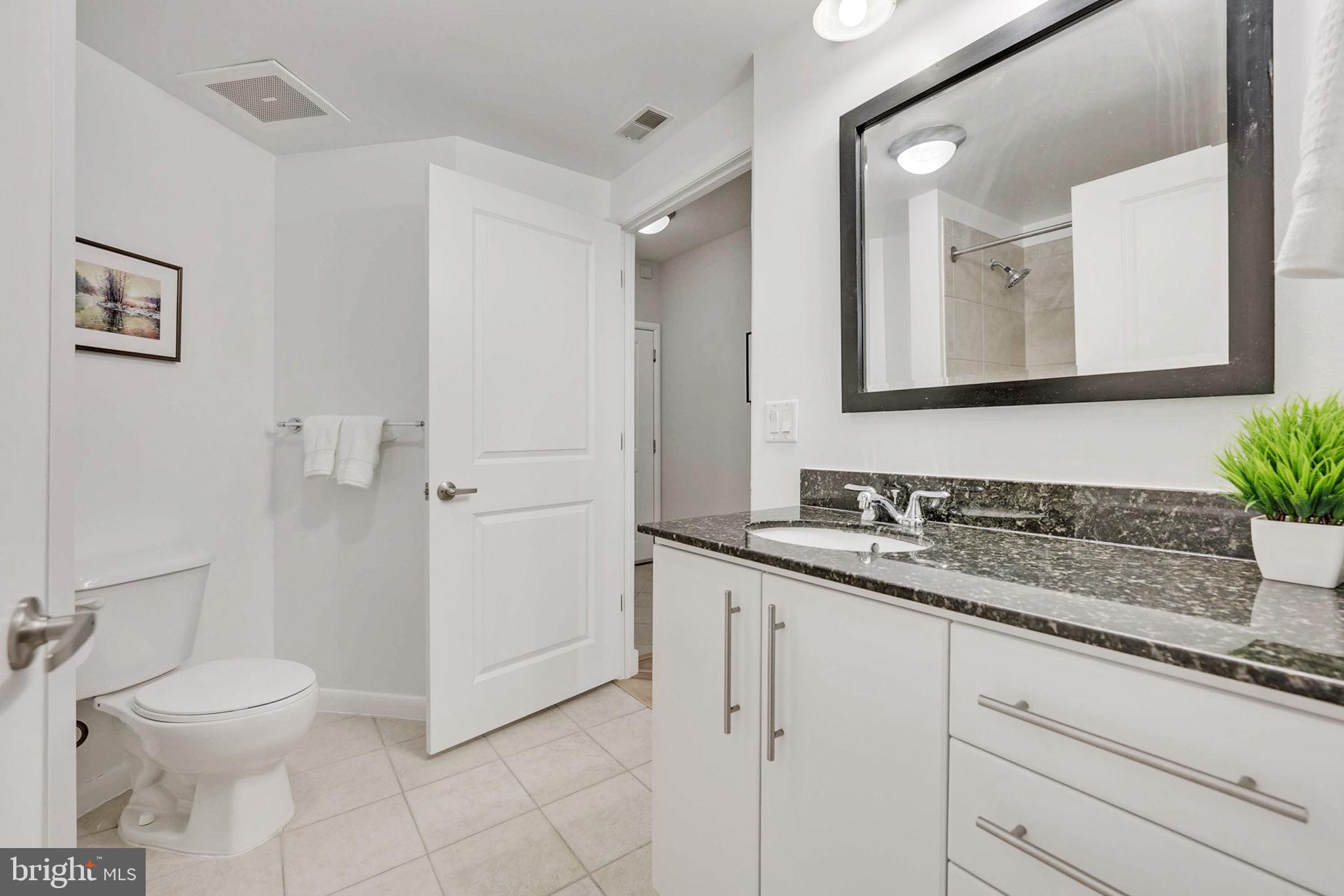 CLARENDON - Residential