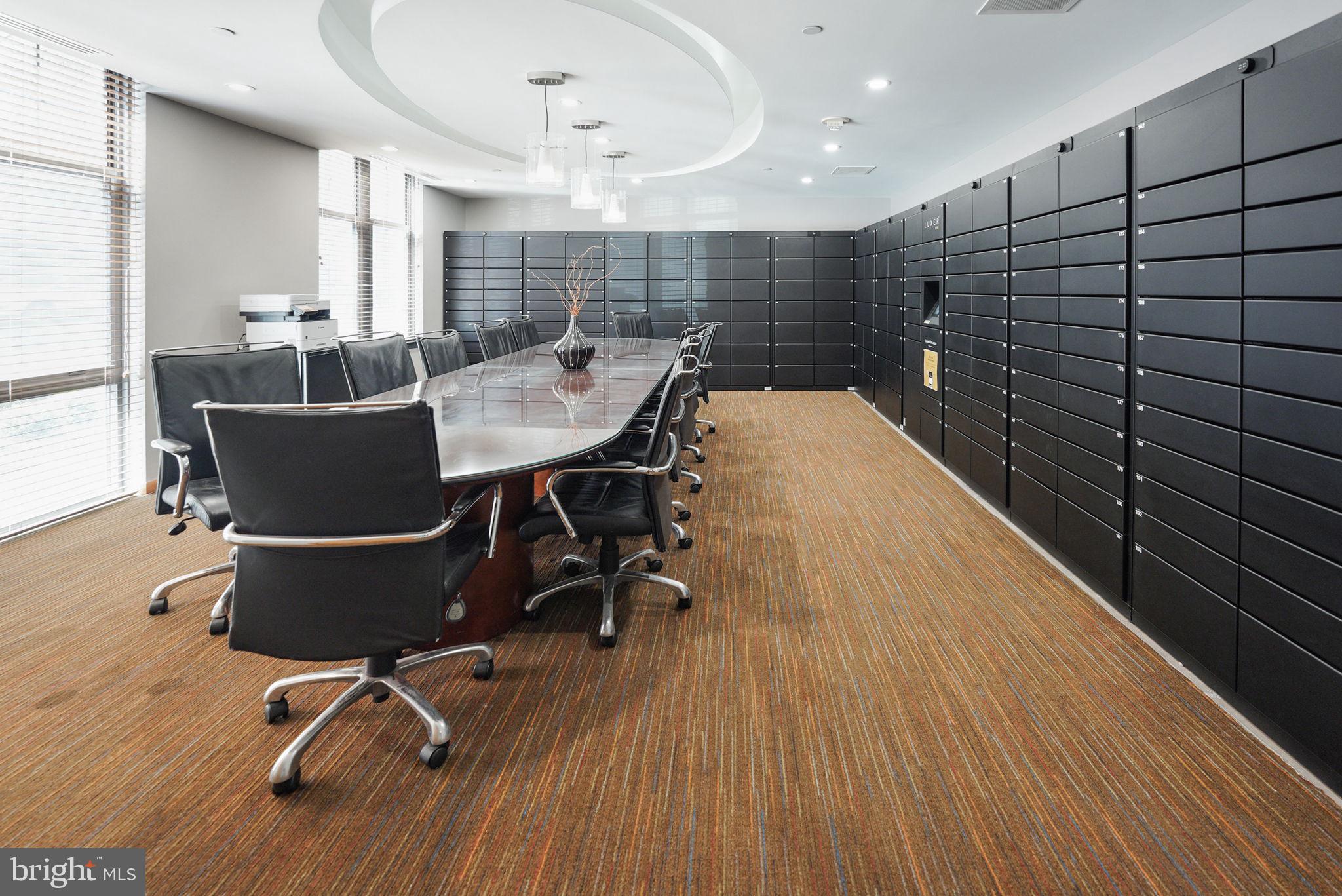 CLARENDON - Residential