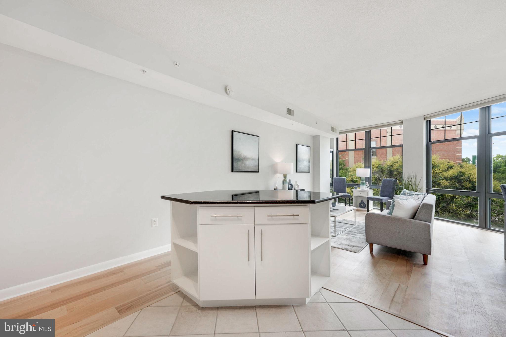 CLARENDON - Residential