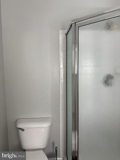 LAFAYETTE VILLAGE - Residential Lease