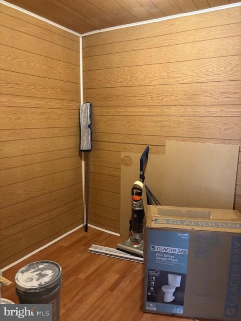 LAFAYETTE VILLAGE - Residential Lease