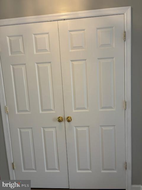 LAFAYETTE VILLAGE - Residential Lease