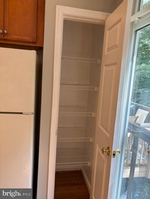 LAFAYETTE VILLAGE - Residential Lease