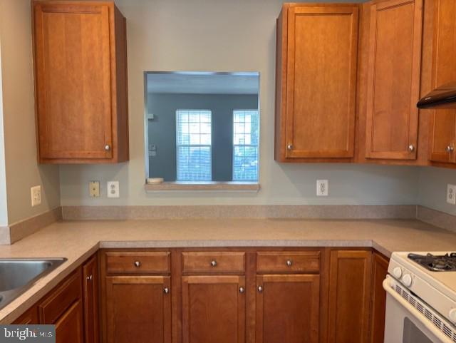 LAFAYETTE VILLAGE - Residential Lease