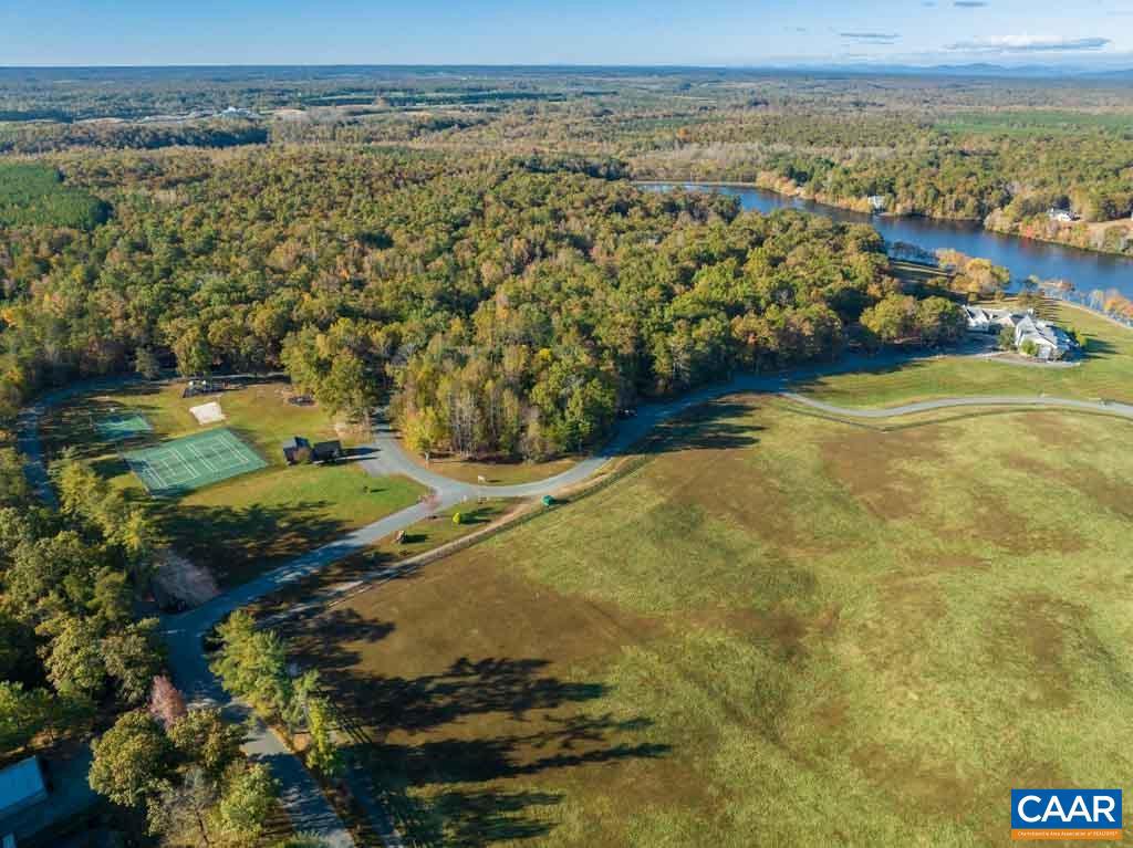 SHENANDOAH CROSSING - Residential