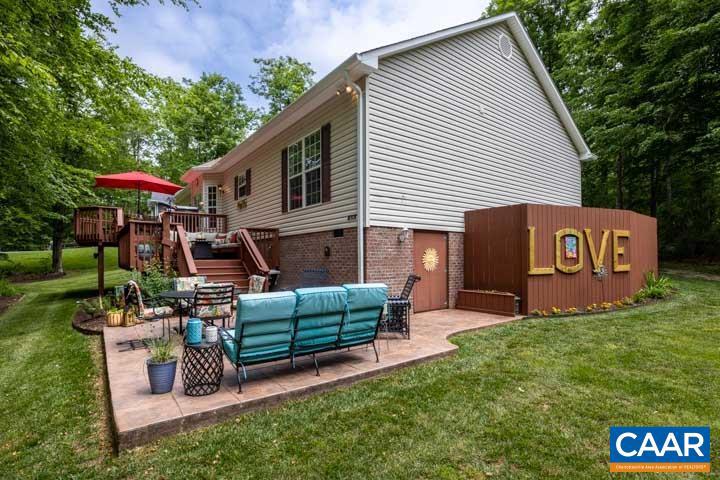 SHENANDOAH CROSSING - Residential