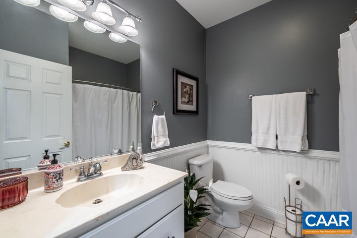 SHENANDOAH CROSSING - Residential