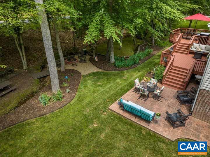 SHENANDOAH CROSSING - Residential