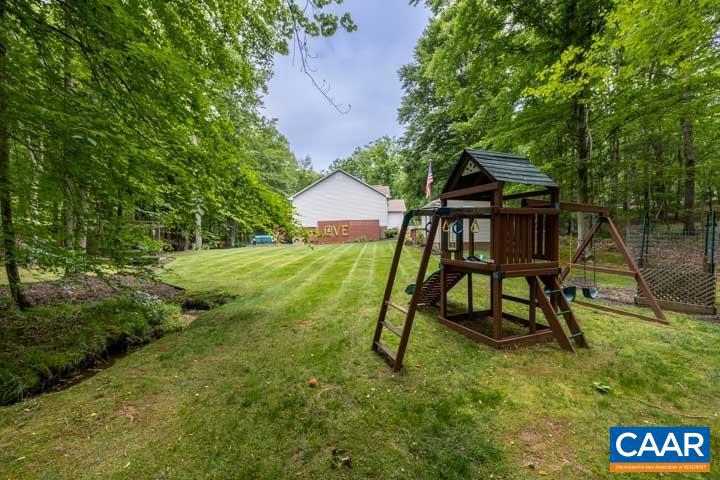 SHENANDOAH CROSSING - Residential