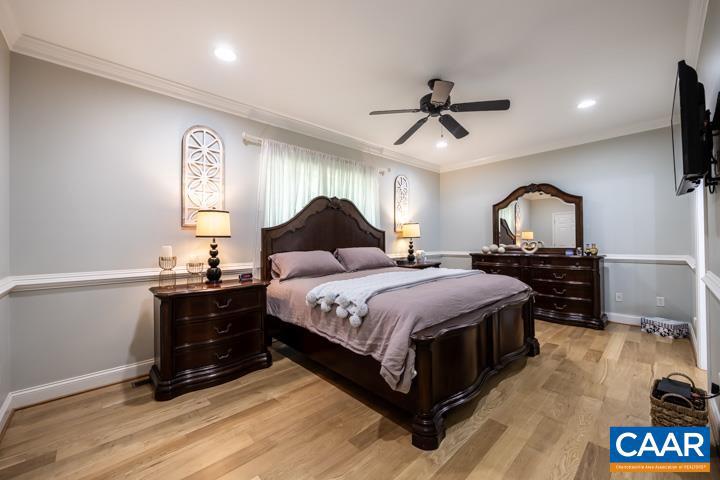 SHENANDOAH CROSSING - Residential