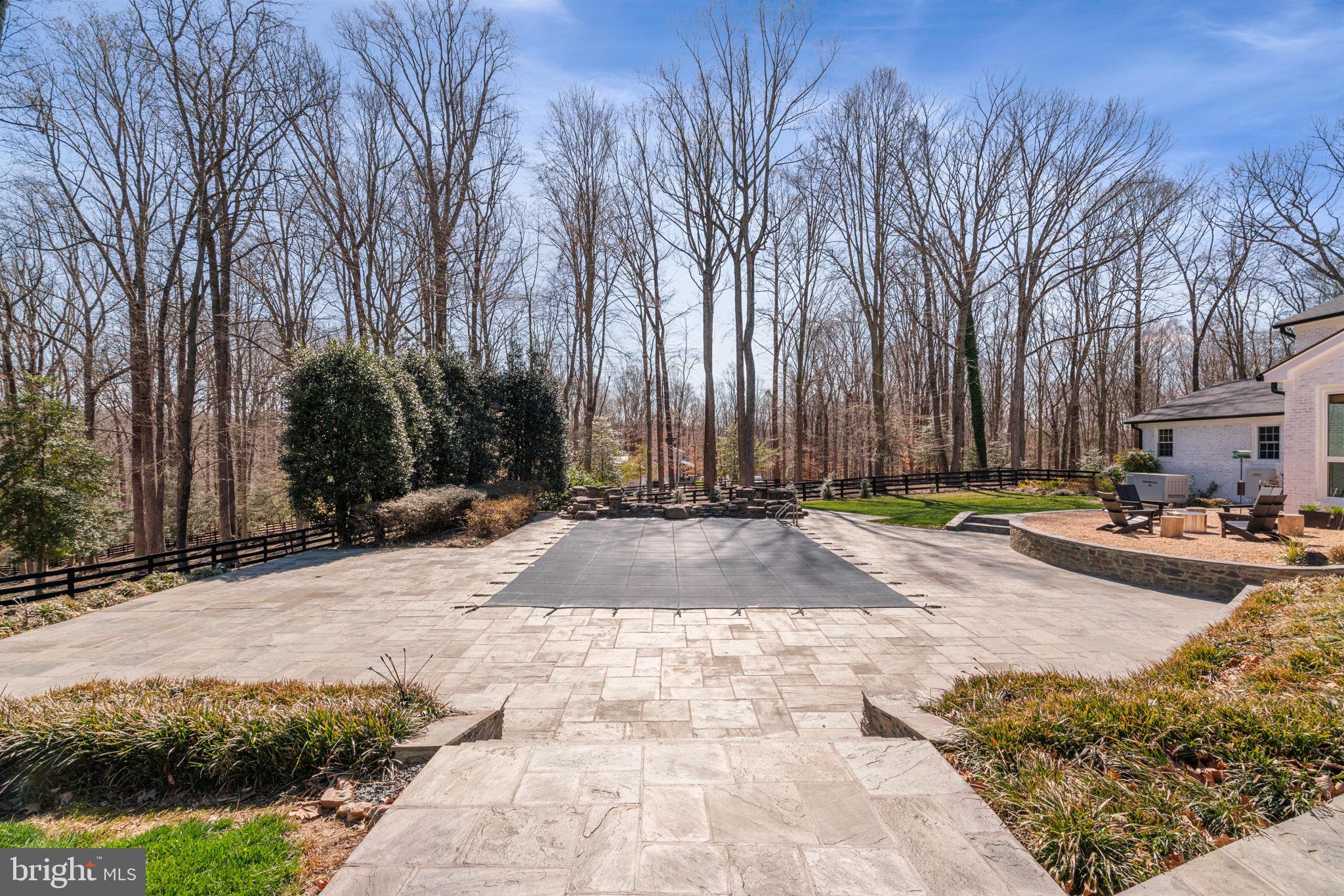 CATHEDRAL FOREST - Residential