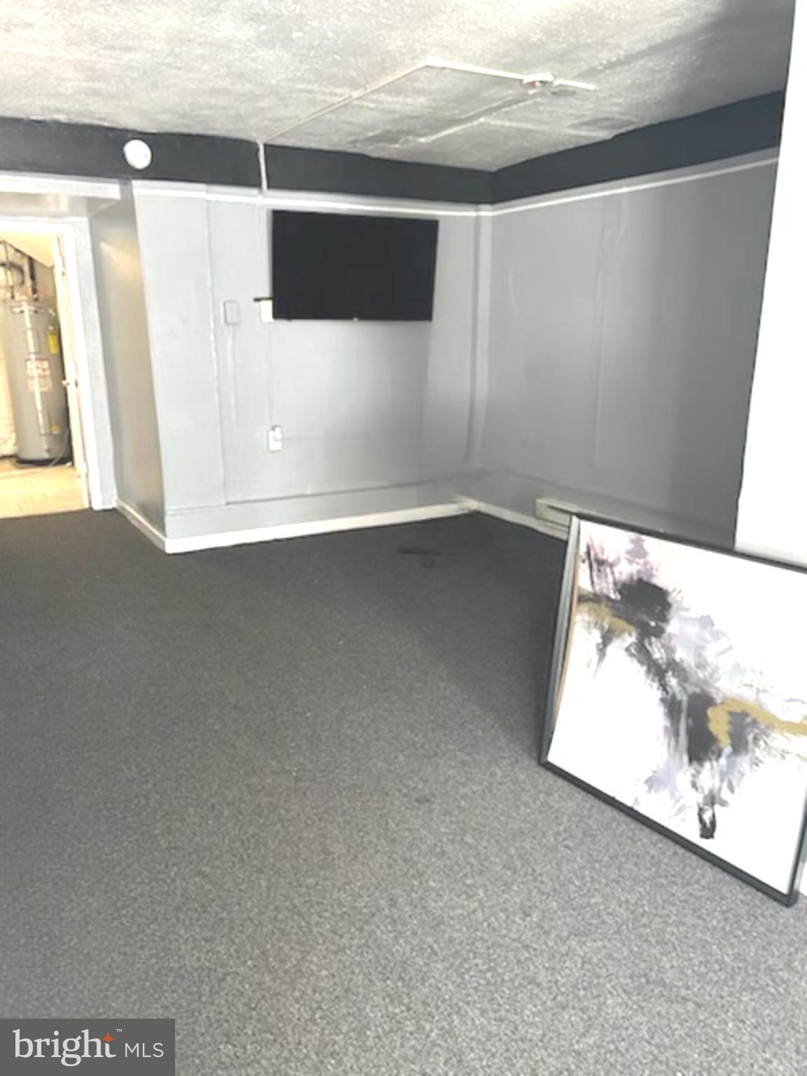 GARDENVILLE - Commercial Lease