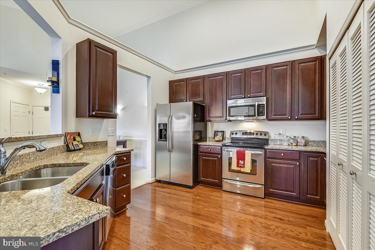 WYNDHOLME WOODS - Residential