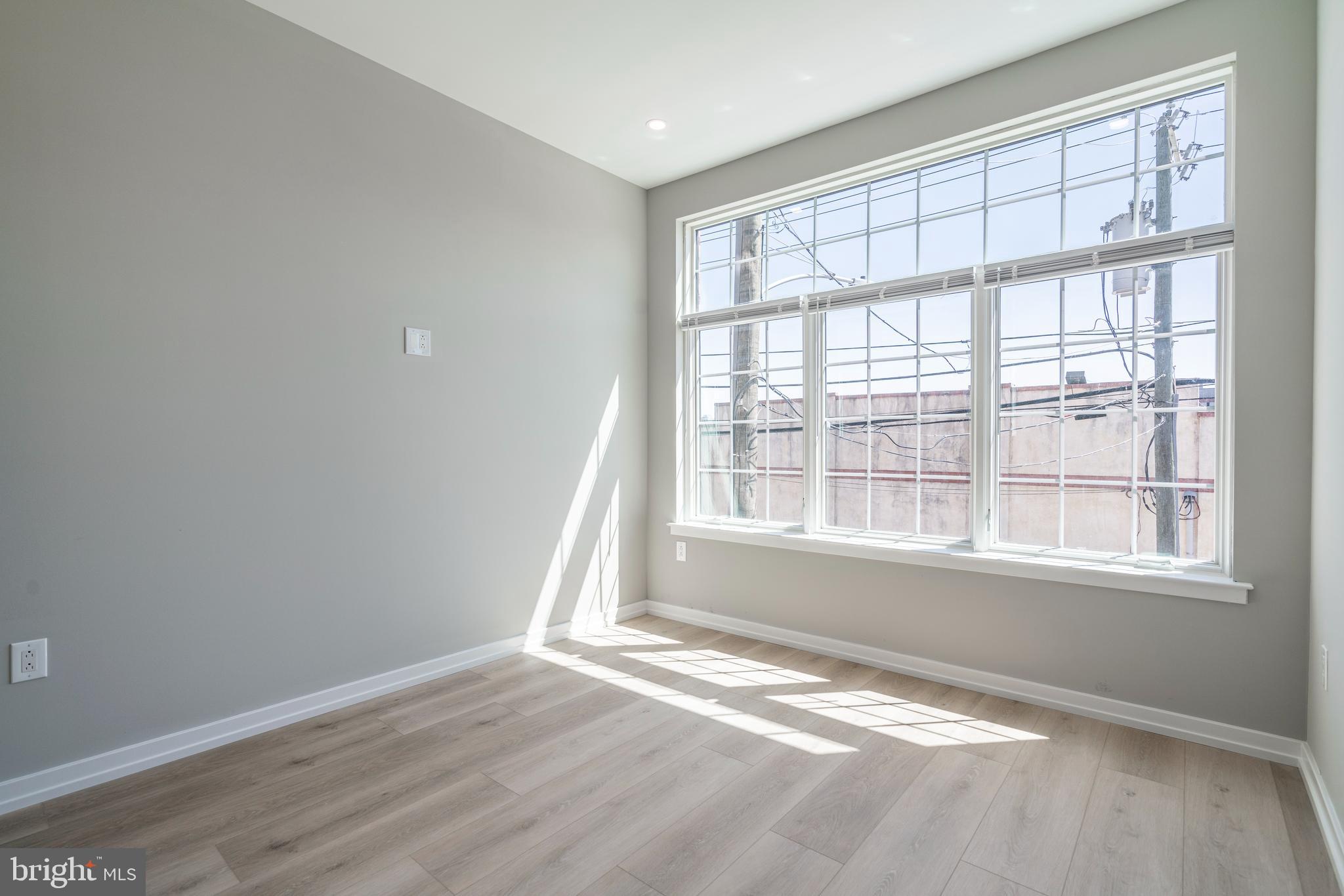 GRADUATE HOSPITAL - Residential Lease