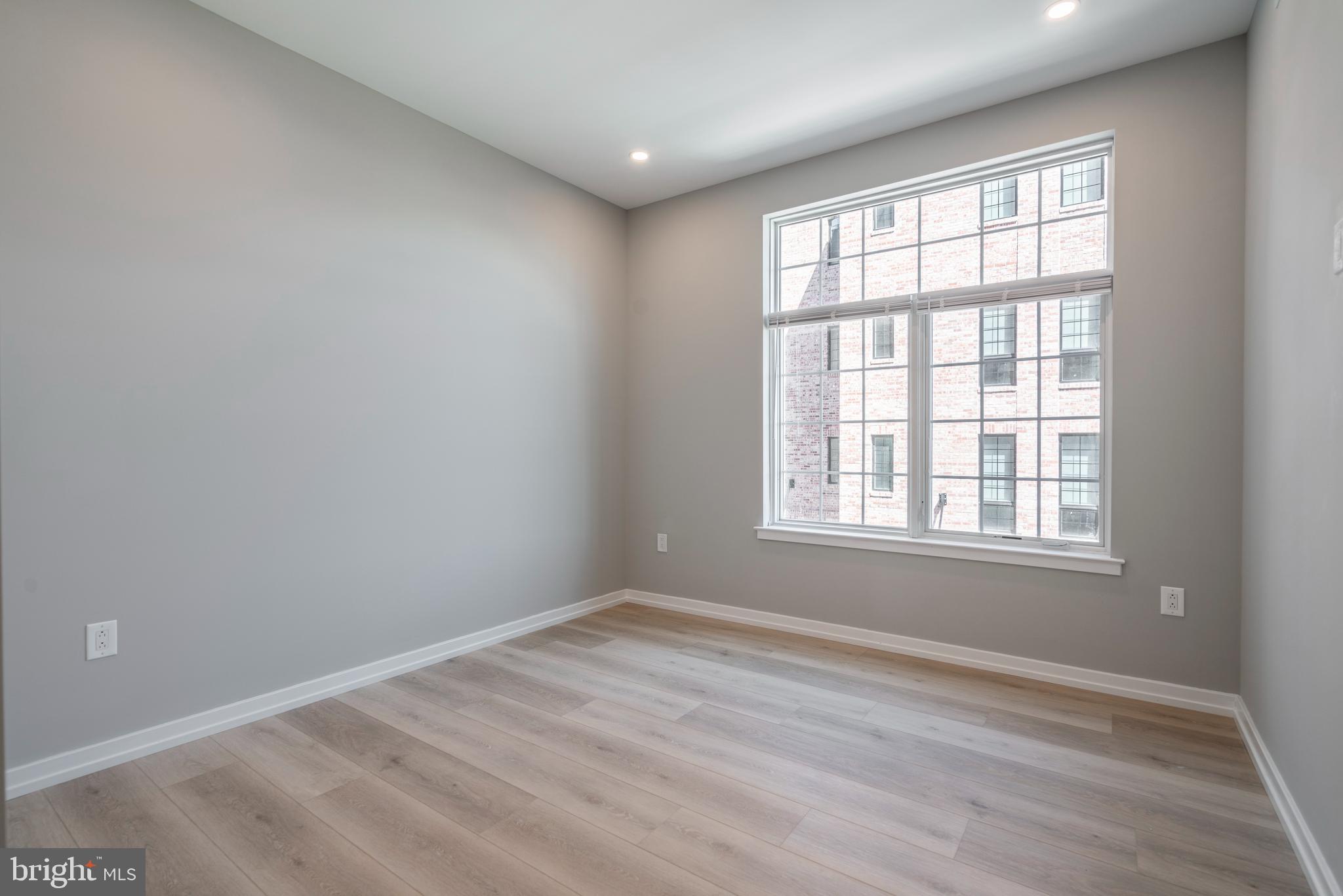 GRADUATE HOSPITAL - Residential Lease