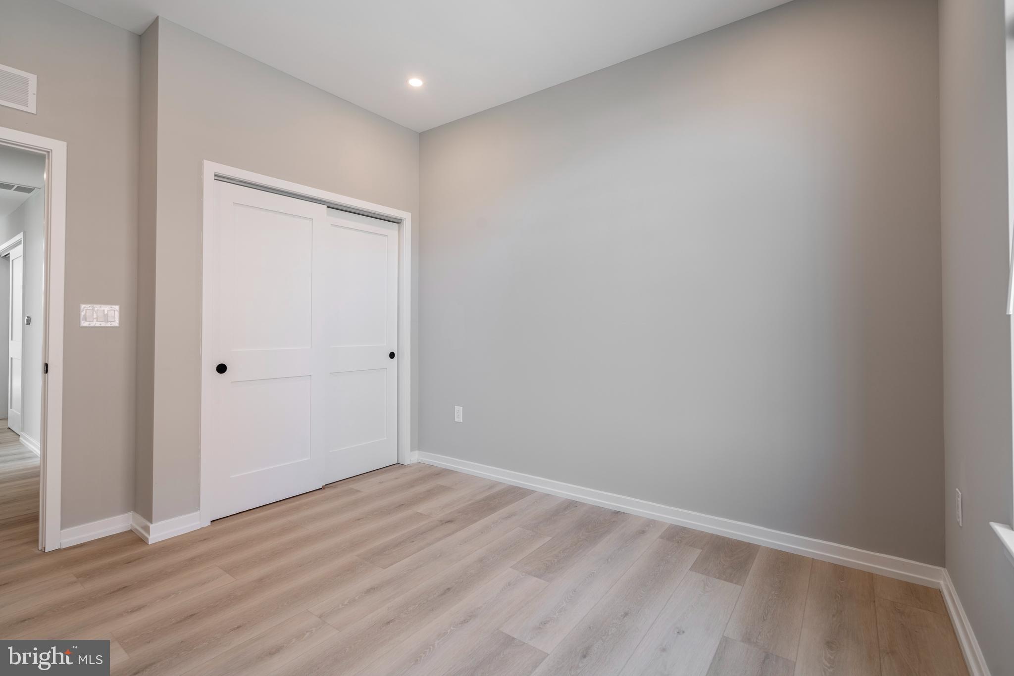 GRADUATE HOSPITAL - Residential Lease