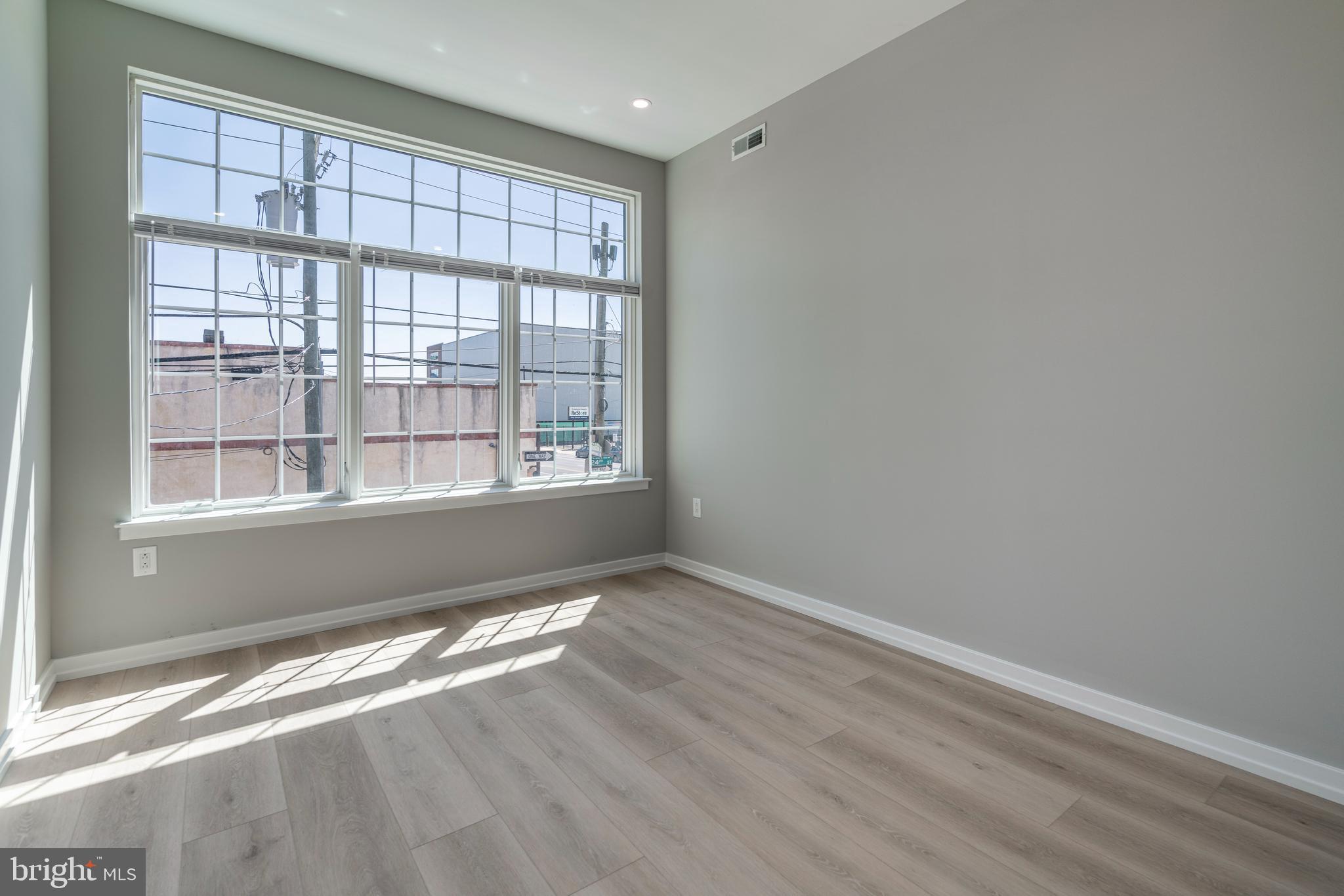 GRADUATE HOSPITAL - Residential Lease