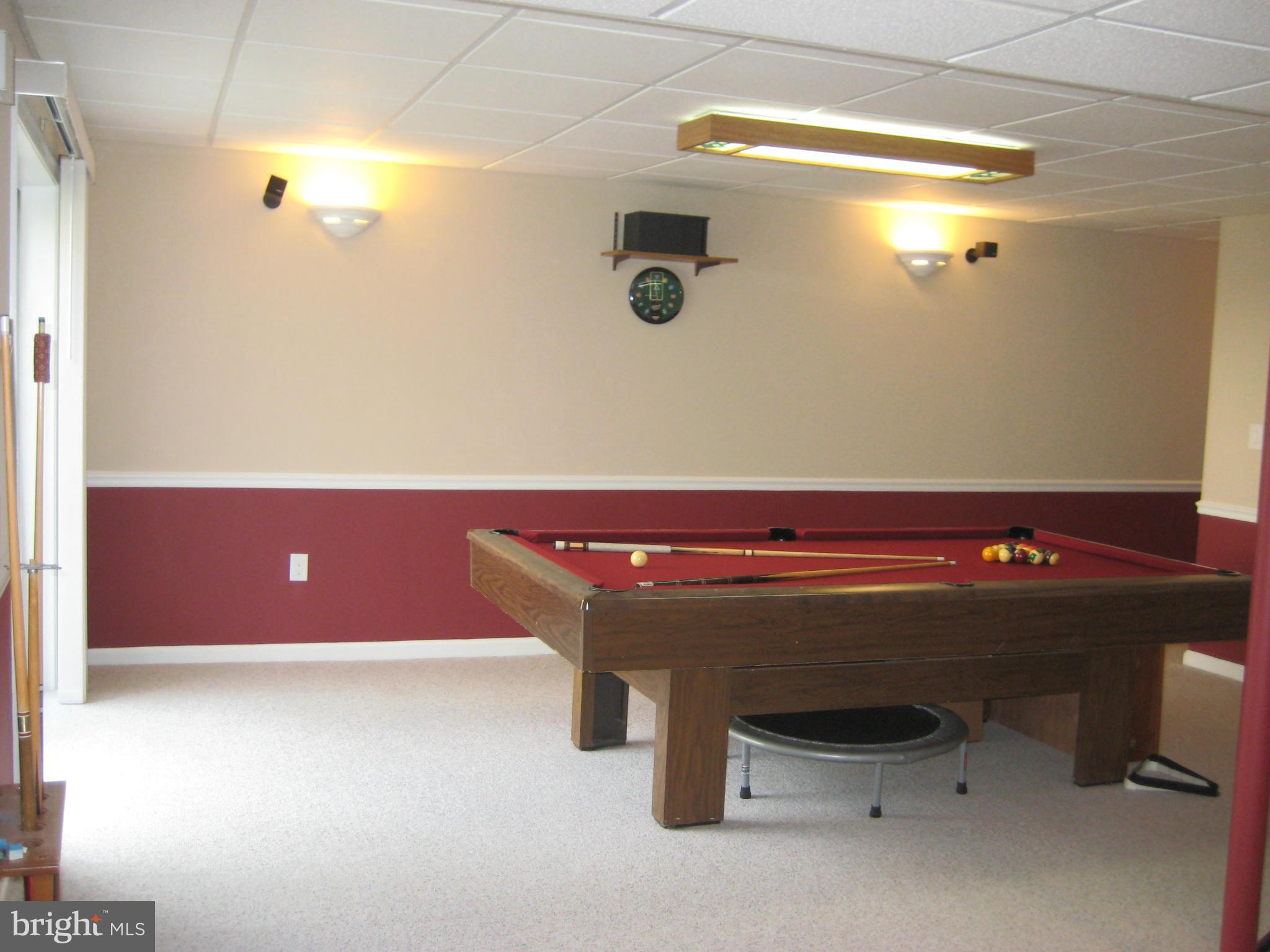 MEADOWOOD VILLAGE - Residential