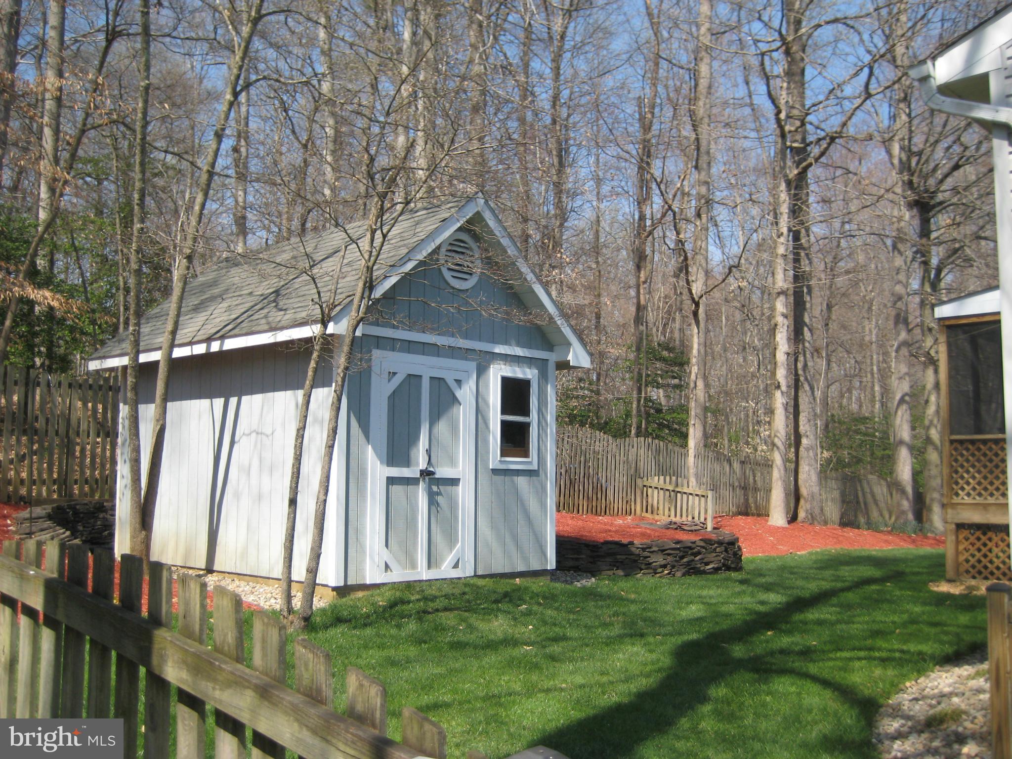 MEADOWOOD VILLAGE - Residential