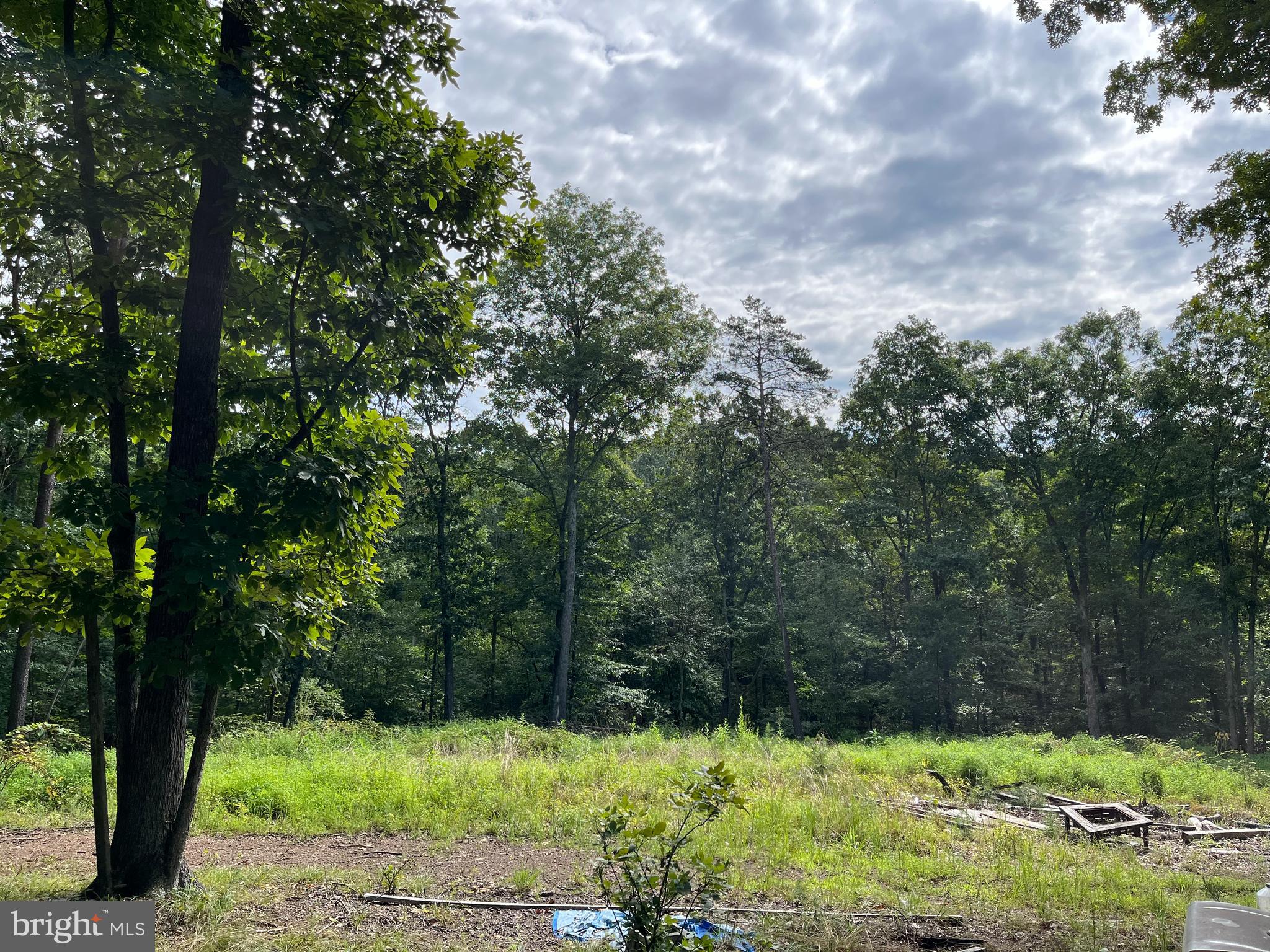 LAKEWOOD ACRES - Land