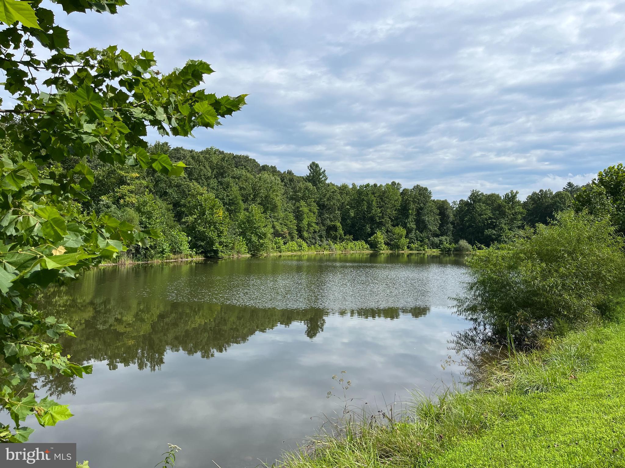 LAKEWOOD ACRES - Land