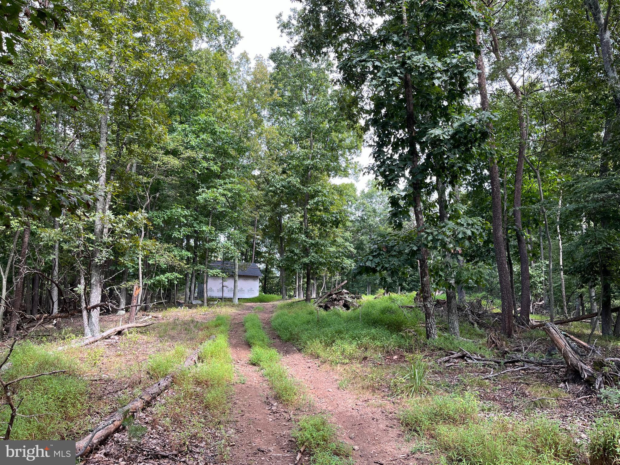 LAKEWOOD ACRES - Land