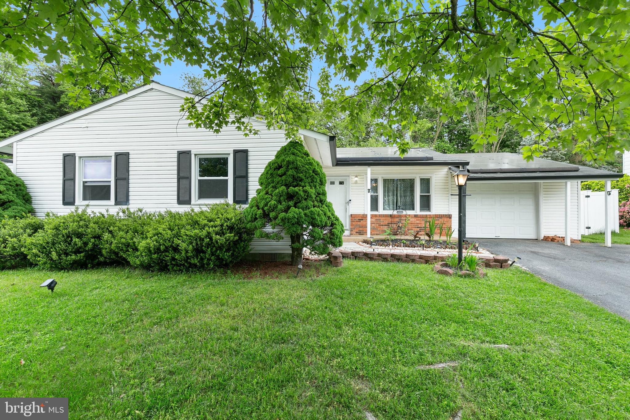 MOVE-IN READY! *** OPEN HOUSE, SATURDAY, MAY 18, 2-4PM ! ***
Welcome to a true gem in the tranquil Quince Orchard Valley – a magnificently kept rambler that defines move-in ready contemporary living. Boasting 3200 sq ft of carefully designed space, this charmer is a testament to comfort, style, and functionality. You'll be greeted by a nice walkway and an inviting porch. Step inside to a gleaming hardwood floor on the main level, creating an elegant and warm ambiance. Experience year-round comfort with 2021 new windows, ensuring maximum energy efficiency and a cozy atmosphere. The heart of this home is the open gourmet kitchen, complete with granite countertops, stainless steel appliances (including a new dishwasher), and ample space for culinary creativity. The attention to detail extends outdoors, where a huge landscaped yard surrounds the property, providing a serene backdrop for your daily life. It is a true oasis, featuring a new $12k private vinyl fence, an enclosed sunroom, a paver patio, and even a conveyed 2022 luxury 124-jet hot tub and pergola – the perfect setting for entertaining or daily de-stress relaxation. The spacious primary owner's suite boasts a walk-in closet. Gorgeous baths throughout elevate the level of luxury living. The deceptively large lower level features tiled flooring, adding a touch of sophistication. It offers a full bath and two spacious bonus rooms that can be customized to suit your needs – whether it's a home office, yoga retreat, playroom, or gym or convertible into bedrooms. Convenience is at the forefront with a one-car garage and a large driveway providing ample parking space. Recent upgrades include a newer roof (2014) with extra insulation and solar panels, as well as a 2021 HVAC system. *** No HOA. *** Home is located five short minutes from the scenic Seneca Creek State Park, ultra-convenient to the popular Kentlands entertainment center, Gaithersburg, and downtown Rockville. Commuters will appreciate the easy access to ICC-200 and I-270. Don't miss the opportunity to make this hidden gem Your Dream Home. Schedule a showing today!