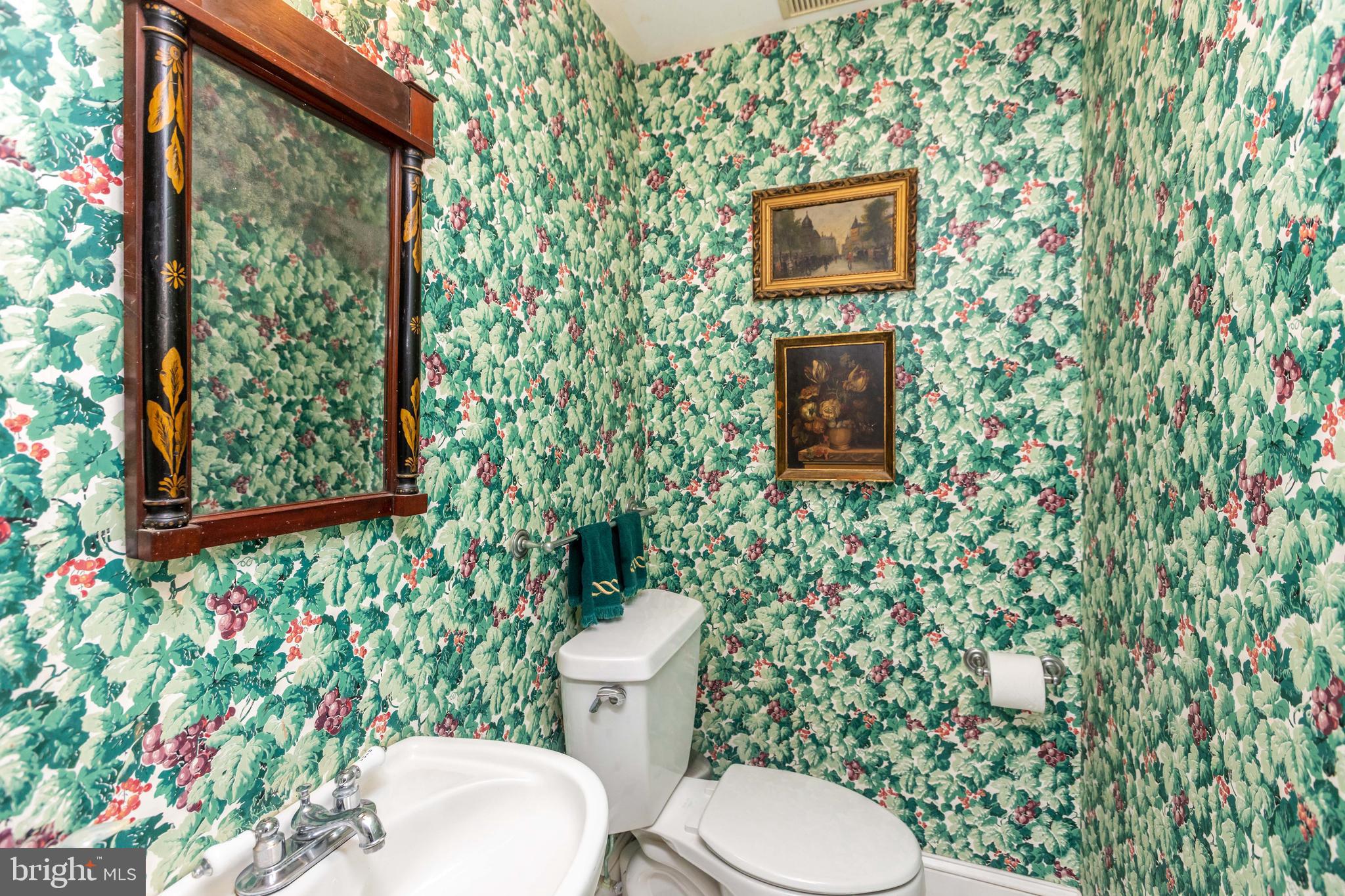 ROLAND PARK - Residential