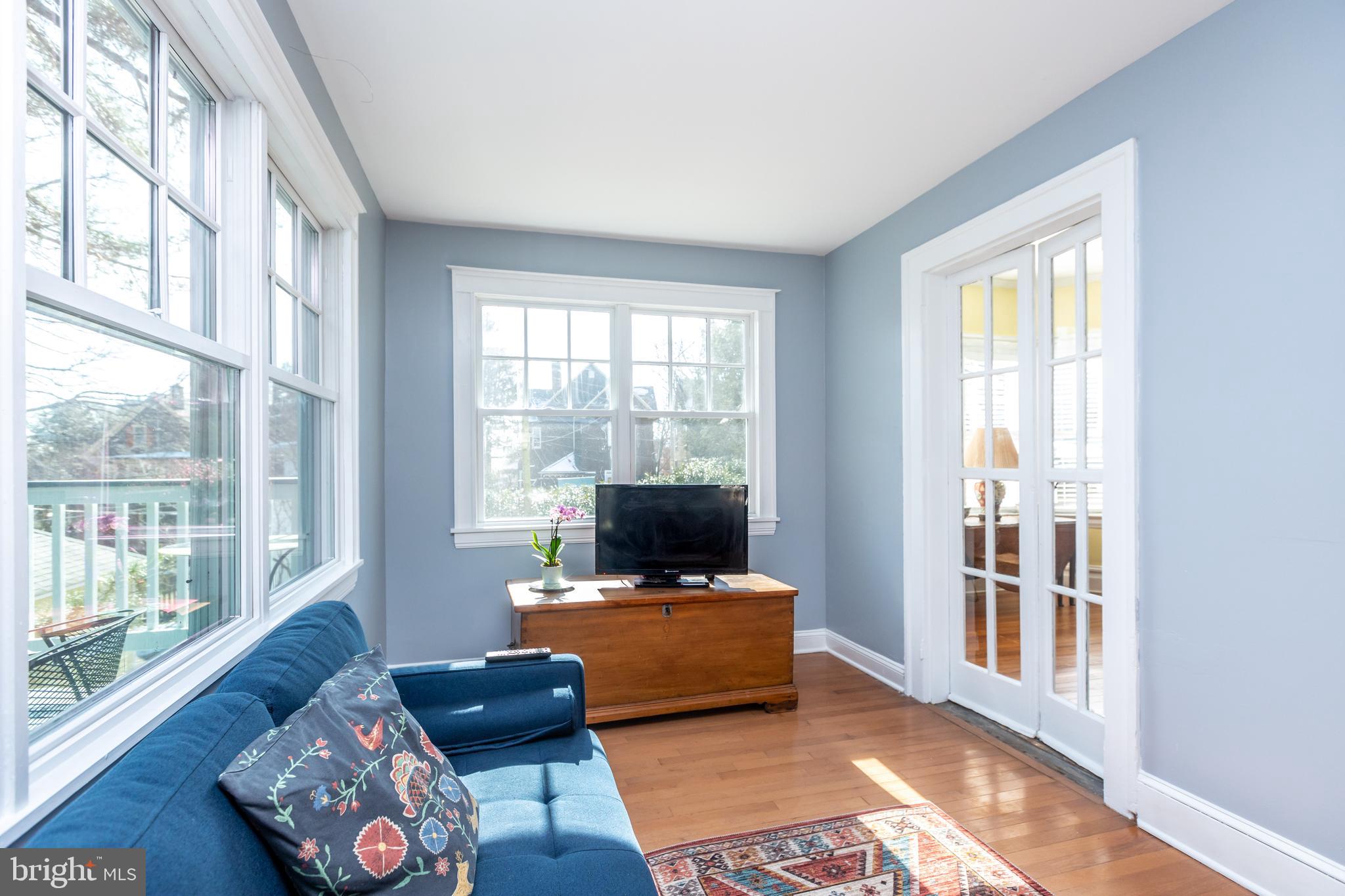 ROLAND PARK - Residential