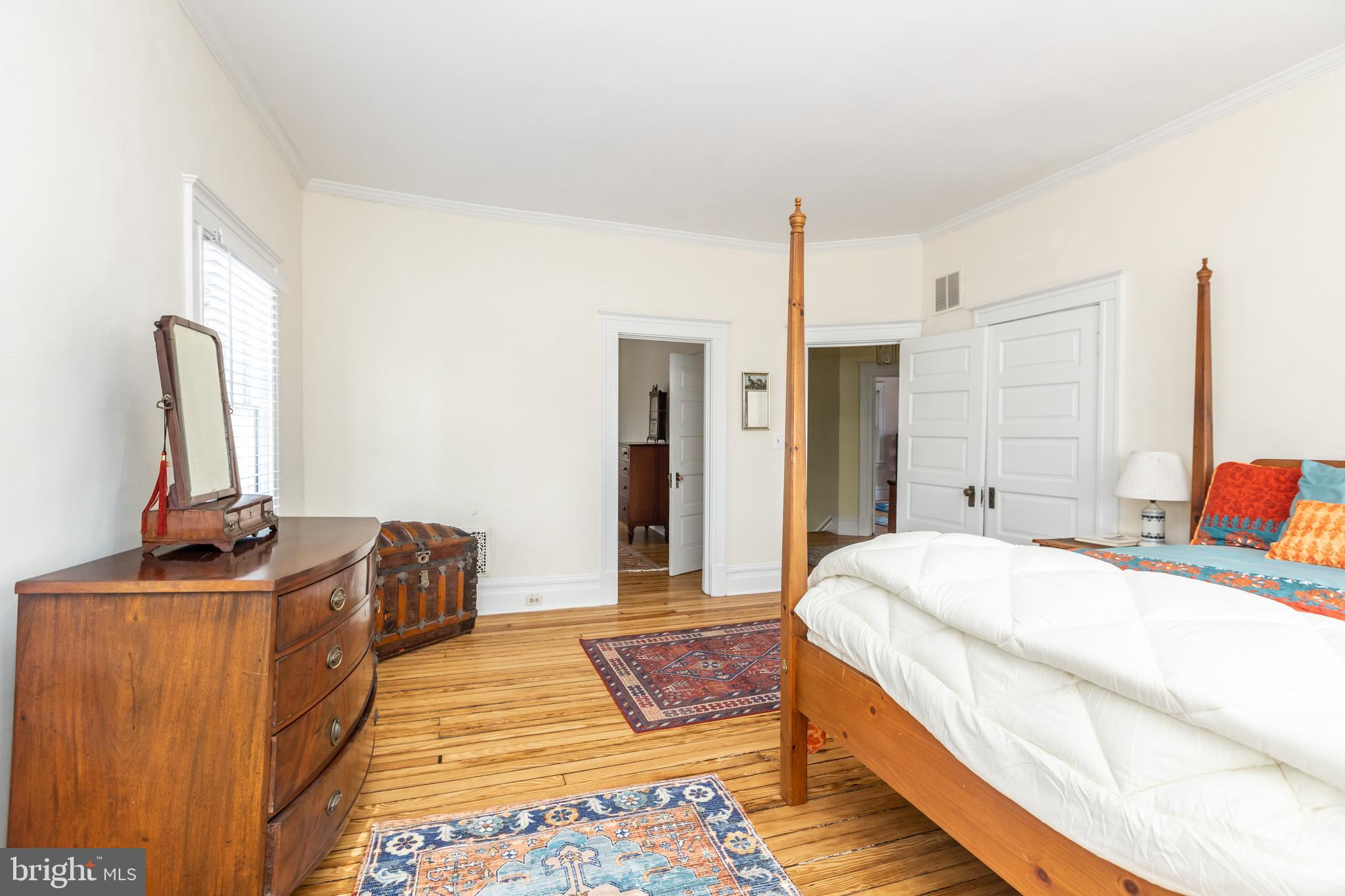 ROLAND PARK - Residential