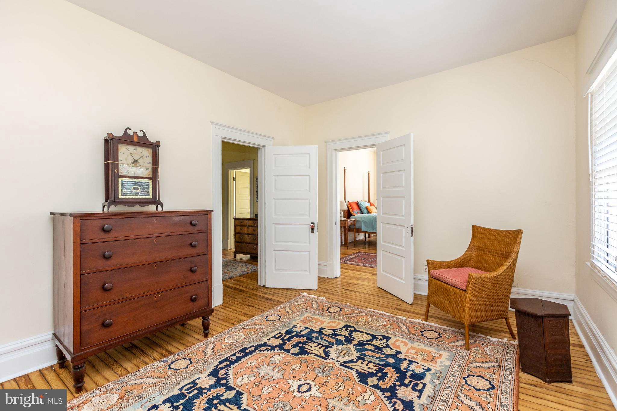 ROLAND PARK - Residential