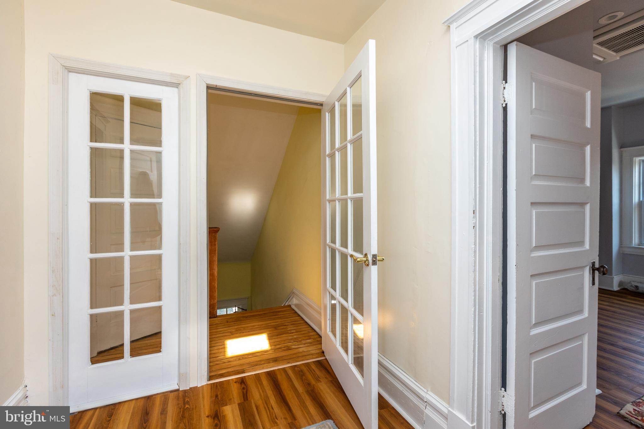 ROLAND PARK - Residential